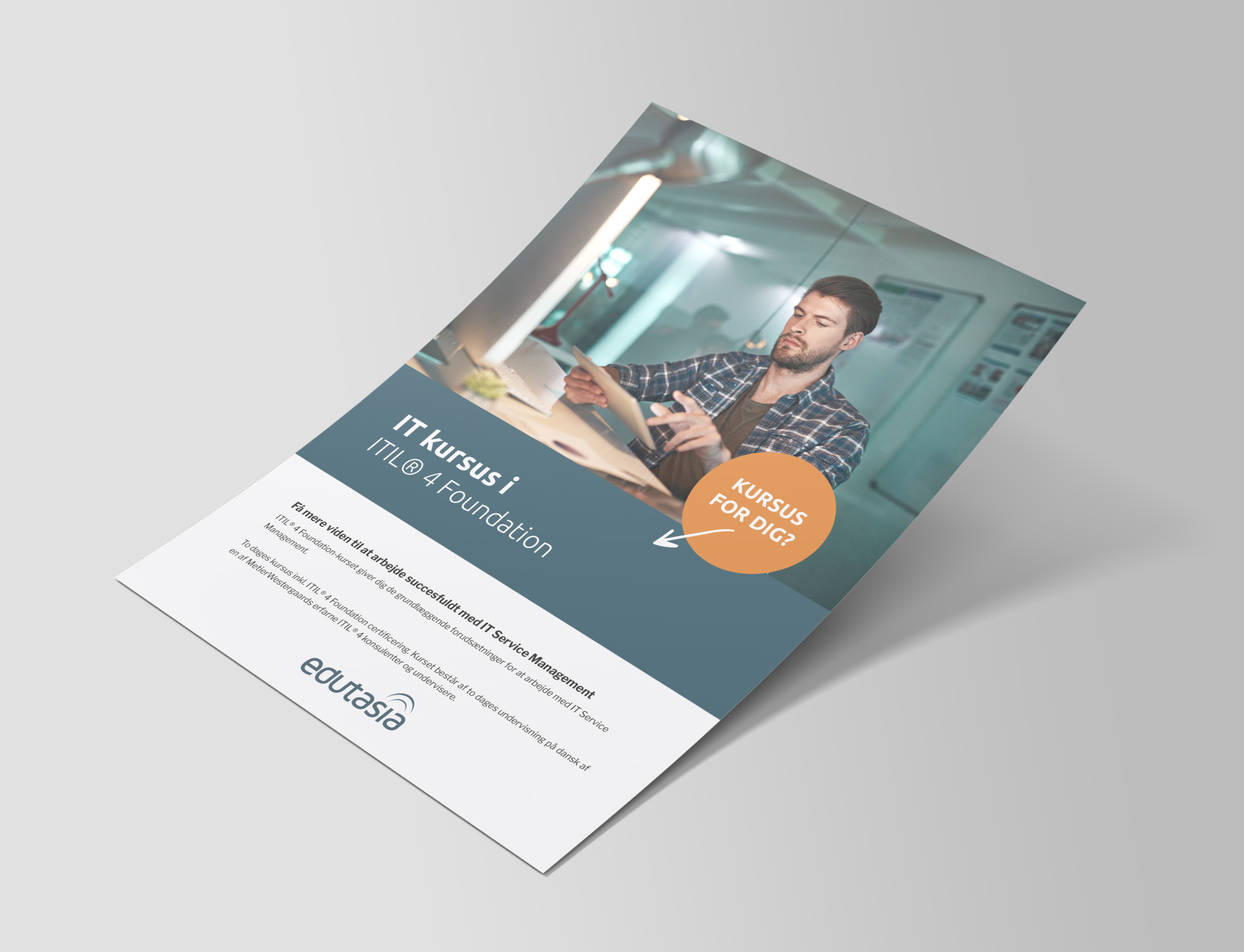 Mock Up Flyer IT Kurser